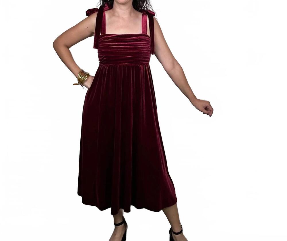 NEW BLU PEPPER velvet holiday midi dress in burgundy